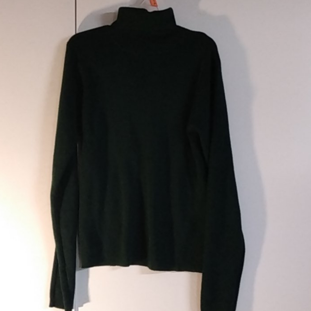 Old Navy Wool Blend Turtle Neck Sweater - Picture 4 of 12